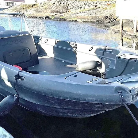 6 Person In Dalsoyra-by Traum Dalsøyra