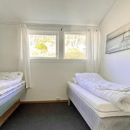 6 Person In Dalsoyra-by Traum Hébergement de vacances Dalsøyra